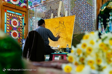 کارگاه عملی «قرمز پررنگ» با هدف نقاشی یادمان شهدای شاهچراغ در شیراز