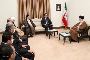 دیدار رهبر معظم انقلاب اسلامی با نخست‌ وزیر عراق