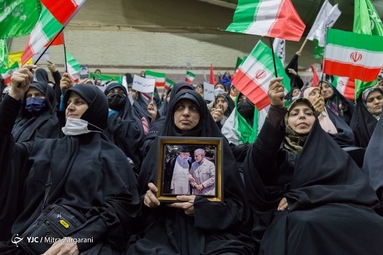 اجتماع بزرگ دختران انقلاب در ورزشگاه شیرودی