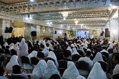 اهدا ۳۱۳ جهیزیه به ۳۱۳ عروس و داماد در حرم شاهچراغ