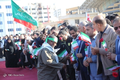 ورود پیکرهای پاک ۱۱۱ شهید دفاع مقدس به کشور