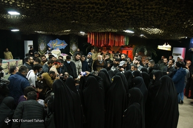 وداع با پیکرشهید حسن مختارزاده