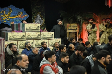 وداع با پیکرشهید حسن مختارزاده