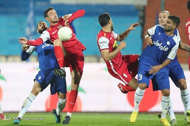 لیگ برتر فوتبال/ پرسپولیس تهران ۱ - استقلال تهران ۲