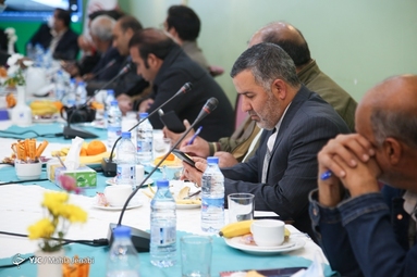 نشست هم‌اندیشی با اصحاب رسانه با موضوع سومین سالگرد شهادت حاج‌قاسم سلیمانی