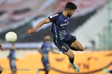 لیگ برتر فوتبال / پرسپولیس ۰ - پیکان ۰