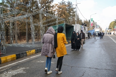 گلزار شهدای کرمان میزبان زائران حاج قاسم