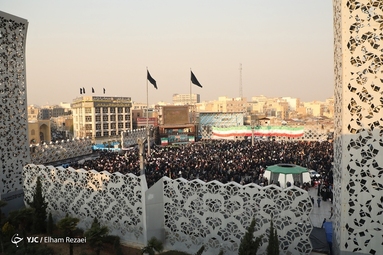 مراسم بزرگداشت یوم‌الله ۹ دی عصر در میدان آیینی امام حسین(ع)