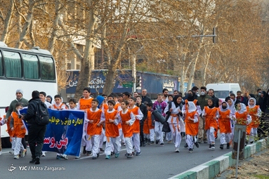 همایش پیاده‌روی خانوادگی از میدان ولیعصر (عج) تا پارک لاله تهران به مناسبت روز بصیرت و میثاق امت با ولایت و گرامیداشت یاد و خاطره سردار شهید سلیمانی