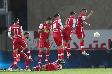 لیگ برتر فوتبال / پرسپولیس تهران ۲ - گل گهر سیرجان ۰