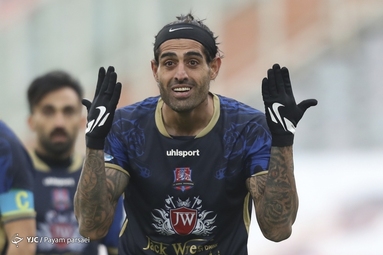 لیگ برتر فوتبال / پرسپولیس ۵ - نساجی مازندران ۱