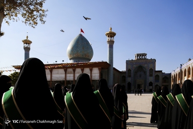 آیین گلاب شویی حرم مطهر احمد ابن موسی علیه السلام
