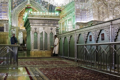 آیین گلاب شویی حرم مطهر احمد ابن موسی علیه السلام