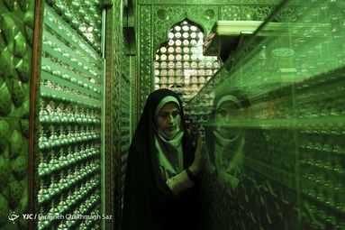 آیین گلاب شویی حرم مطهر احمد ابن موسی علیه السلام