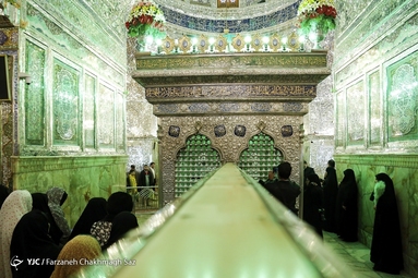 آیین گلاب شویی حرم مطهر احمد ابن موسی علیه السلام