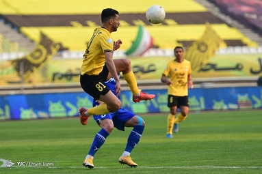 لیگ برتر فوتبال / سپاهان اصفهان ۱ - استقلال تهران ۲