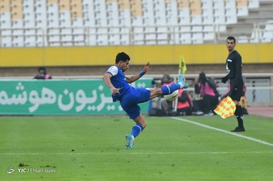 لیگ برتر فوتبال / سپاهان اصفهان ۱ - استقلال تهران ۲