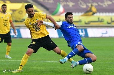 لیگ برتر فوتبال / سپاهان اصفهان ۱ - استقلال تهران ۲
