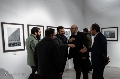 نمایشگاه عکس «۴۴ سال»