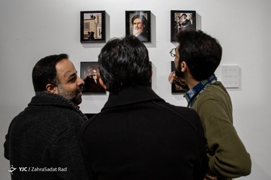 نمایشگاه عکس «۴۴ سال»