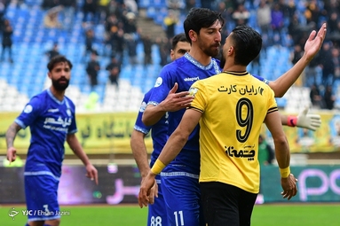 لیگ برتر فوتبال / سپاهان اصفهان ۴ - گل گهر سیرجان ۱