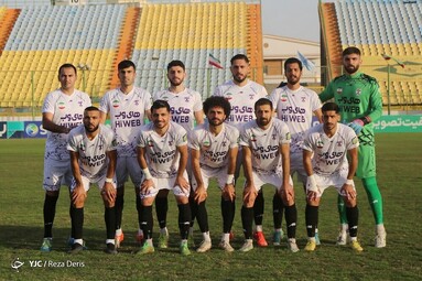 لیگ برتر فوتبال / صنعت نفت آبادان ۰ - هوادار ۱