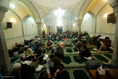 مراسم «اعمال ام داوود» در آستان حضرت عبدالعظیم (ع)