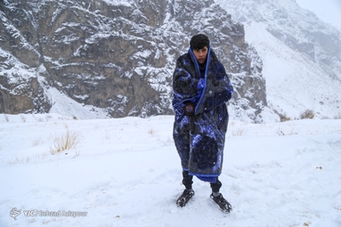 کمک رسانی به روستاهای صعب‌ العبور مناطق زلزله زده خوی
