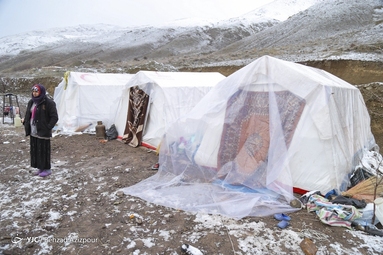 کمک رسانی به روستاهای صعب‌ العبور مناطق زلزله زده خوی