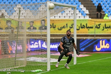 لیگ برتر فوتبال / سپاهان اصفهان ۲ - ذوب آهن اصفهان ۱