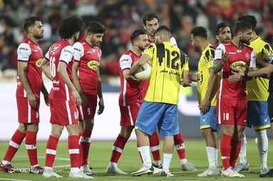 لیگ برتر فوتبال / پرسپولیس تهران ۳ - نفت مسجدسلیمان ۰