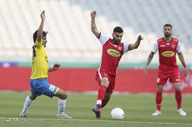 لیگ برتر فوتبال / پرسپولیس تهران ۳ - نفت مسجدسلیمان ۰