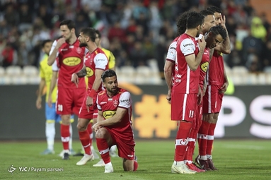 لیگ برتر فوتبال / پرسپولیس تهران ۳ - نفت مسجدسلیمان ۰