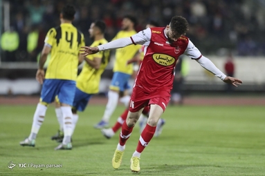 لیگ برتر فوتبال / پرسپولیس تهران ۳ - نفت مسجدسلیمان ۰