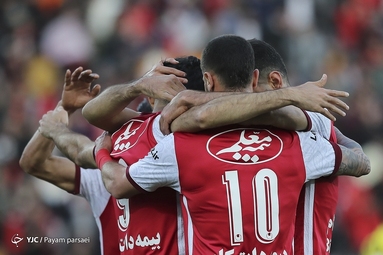 لیگ برتر فوتبال / پرسپولیس تهران ۳ - نفت مسجدسلیمان ۰