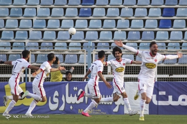 لیگ برتر فوتبال / تراکتورسازی تبریز ۲ - پرسپولیس تهران ۳
