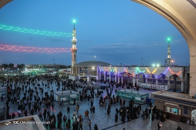 جشن نیمه شعبان در مسجد مقدس جمکران