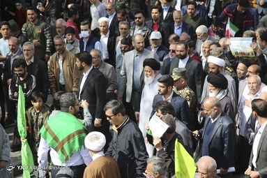 اجتماع عظیم منتظران ظهور / از میدان شهدای مشهد تا حرم مطهر امام رضا (ع)