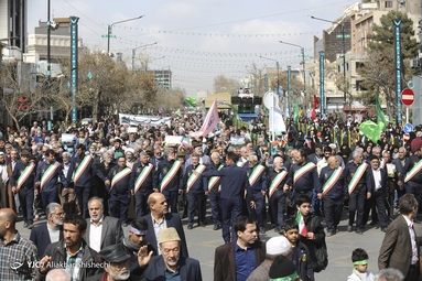 اجتماع عظیم منتظران ظهور / از میدان شهدای مشهد تا حرم مطهر امام رضا (ع)