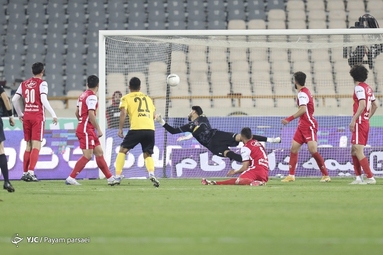 لیگ برتر فوتبال / پرسپولیس تهران ۰ - سپاهان اصفهان ۱