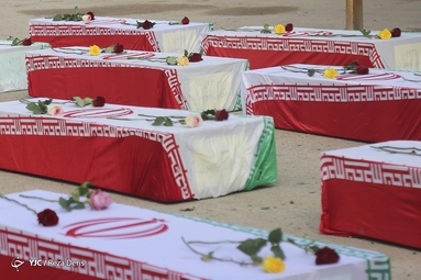 ورود پیکر‌های مطهر ۷۱ شهید دفاع مقدس به کشور