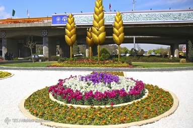 زیباسازی شهر مشهد به مناسبت نوروز ۱۴۰۲