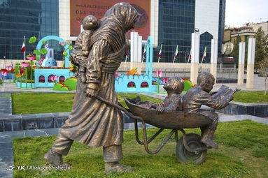 زیباسازی شهر مشهد به مناسبت نوروز ۱۴۰۲
