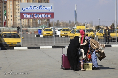 استقبال از بهار و میهمانان نوروزی در پایانه مرکزی تبریز