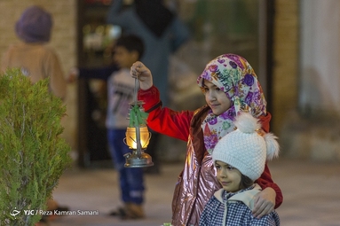 آیین سنتی چراغ بران در بام ایران