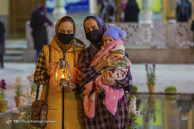 آیین سنتی چراغ بران در بام ایران