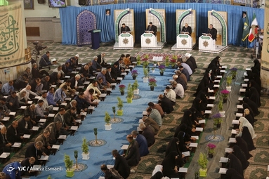 جزءخوانی قرآن کریم در حرم عبدالعظیم حسنی(ع)