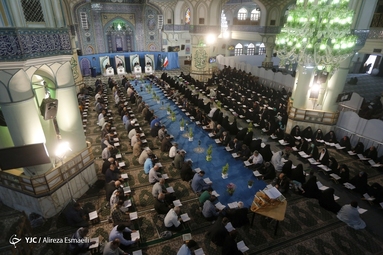 جزءخوانی قرآن کریم در حرم عبدالعظیم حسنی(ع)