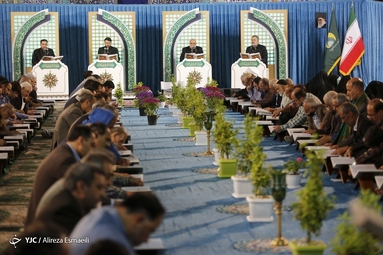 جزءخوانی قرآن کریم در حرم عبدالعظیم حسنی(ع)