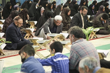 محفل انس با قرآن کریم در کرمان